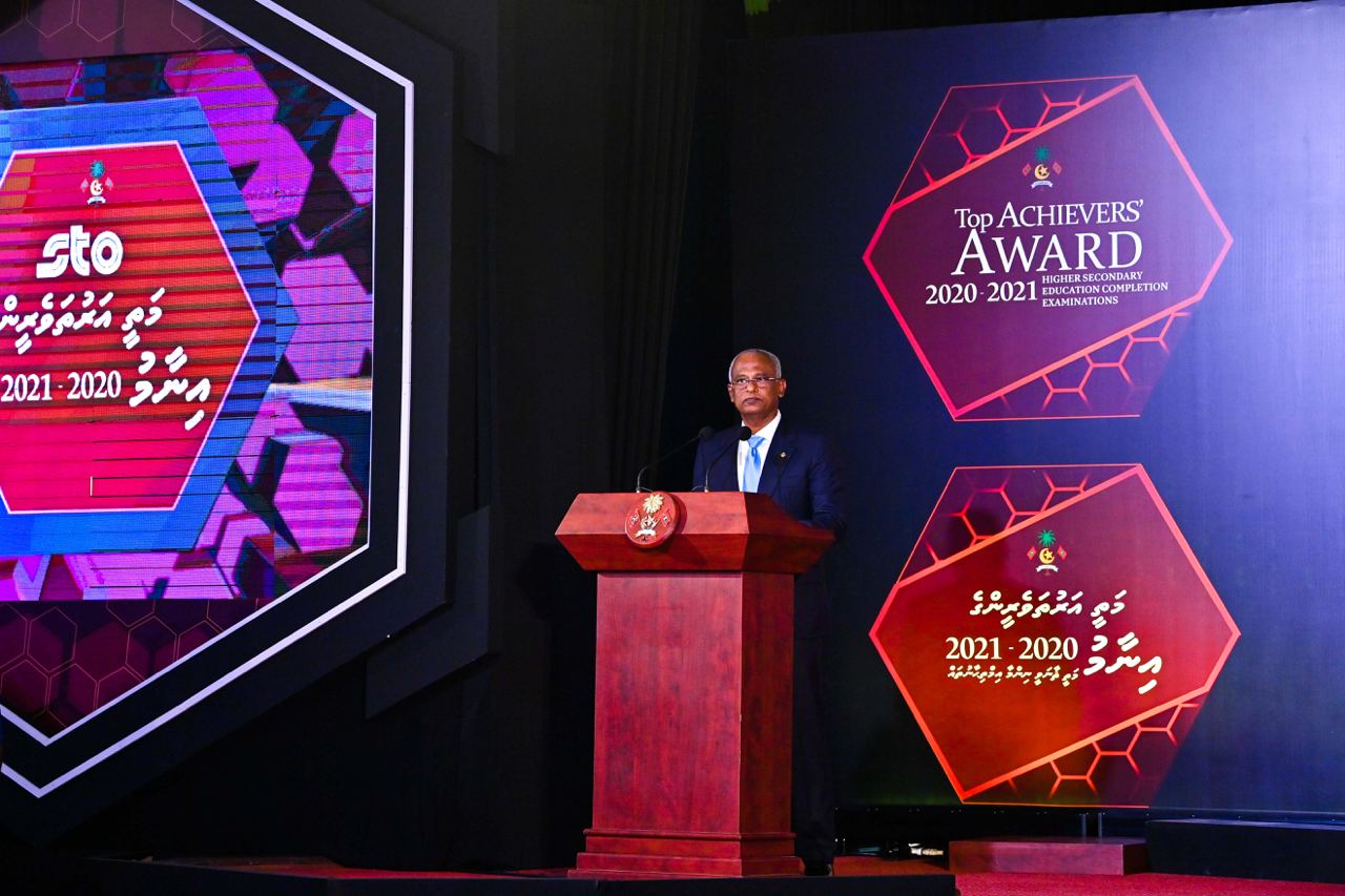 ބަލަންވީ އަމިއްލަ ރަށުގައި ހުރެގެން ޤައުމަށް ޚިދުމަތްކޮށްދެވޭތޯ: ރައީސް ޞާލިޙް