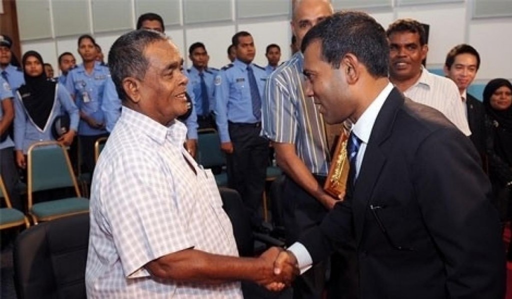 ވެރިކަން ވައްޓައިލަން މަސައްކަތެއް ނުކުރަން, އެކަމު ބަޔަކަށް 10 މިލިއަން ރުފިޔާ ދިނިން: އުއްޗު