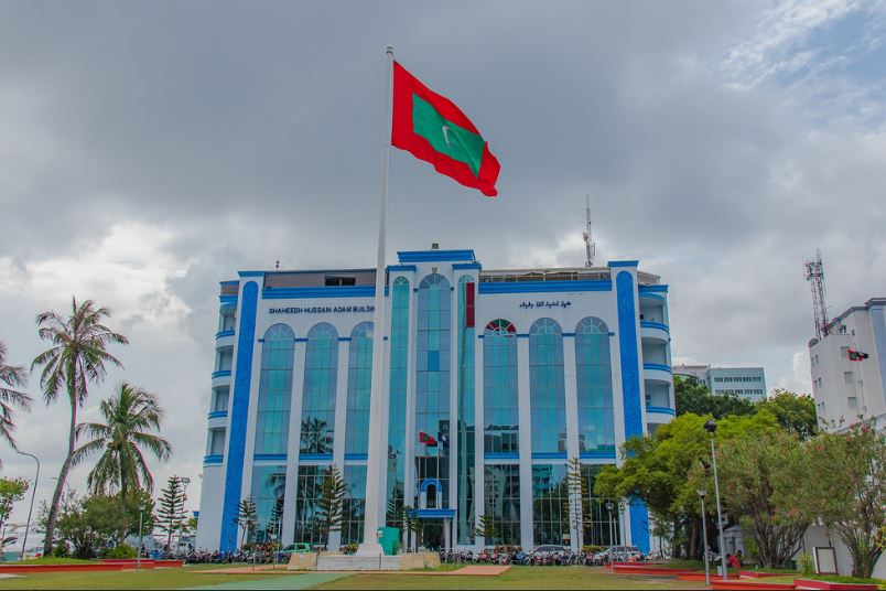 މާރާމާރީއެއްގައި ޒަހަމްވި މީހަކަށް ހޮސްޕިޓަލުގައި ފަރުވާ ދެނީ