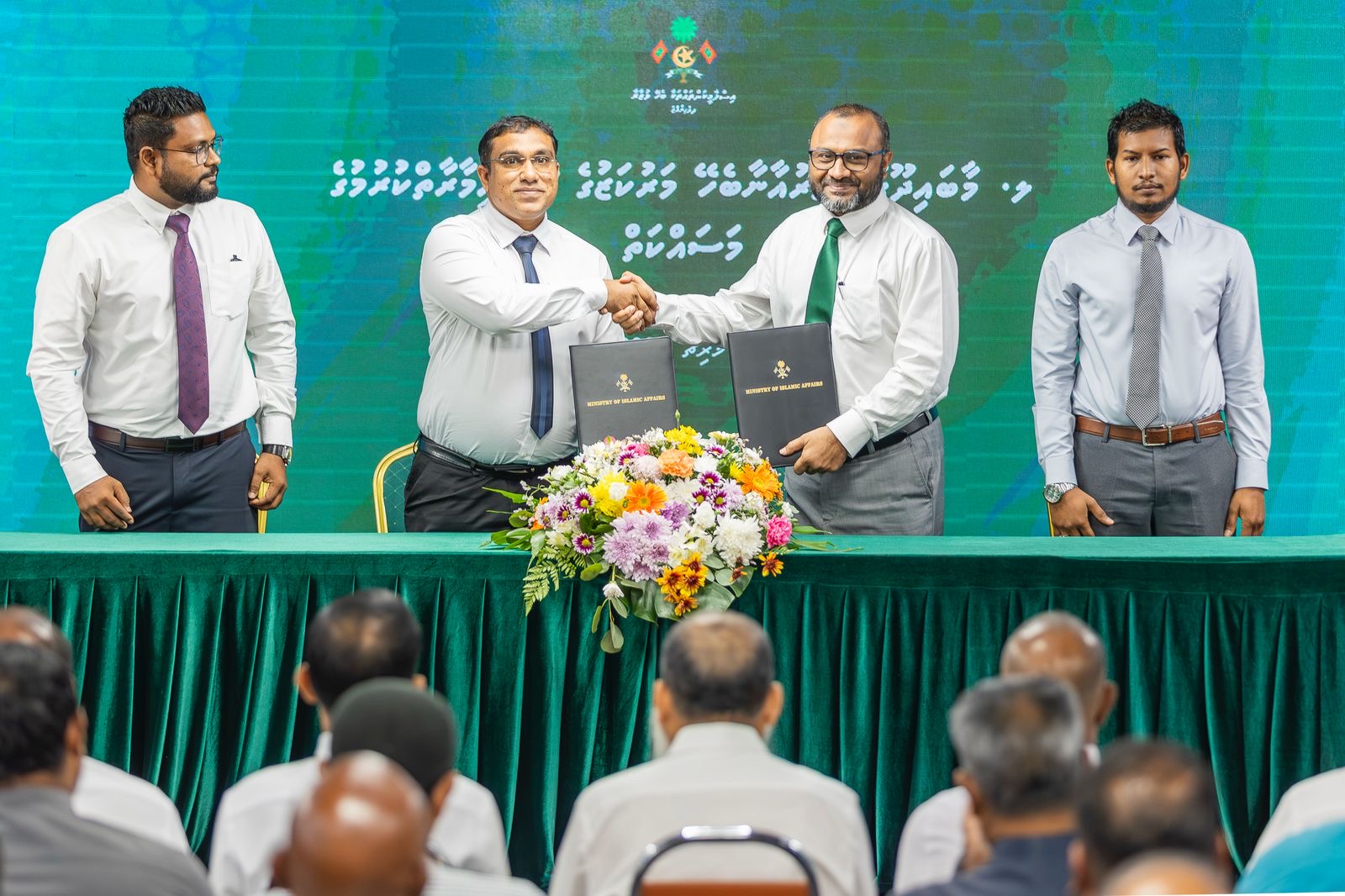 މިސްކިތްތަކާއި މަރުކަޒުތަކުގެ 14 މަޝްރޫއެއް ހަވާލުކޮށްފި